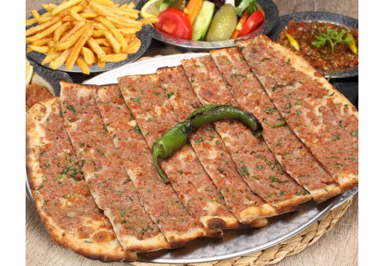 Kıymalı Pide