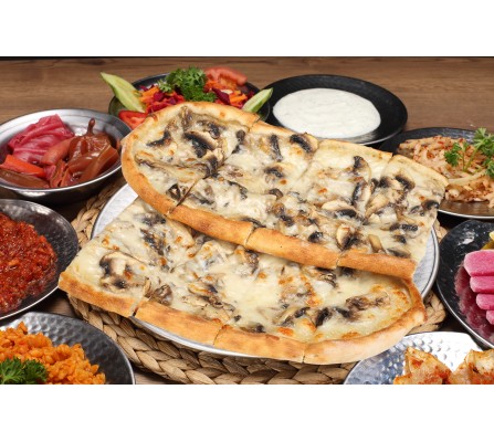 Mantarlı Pide